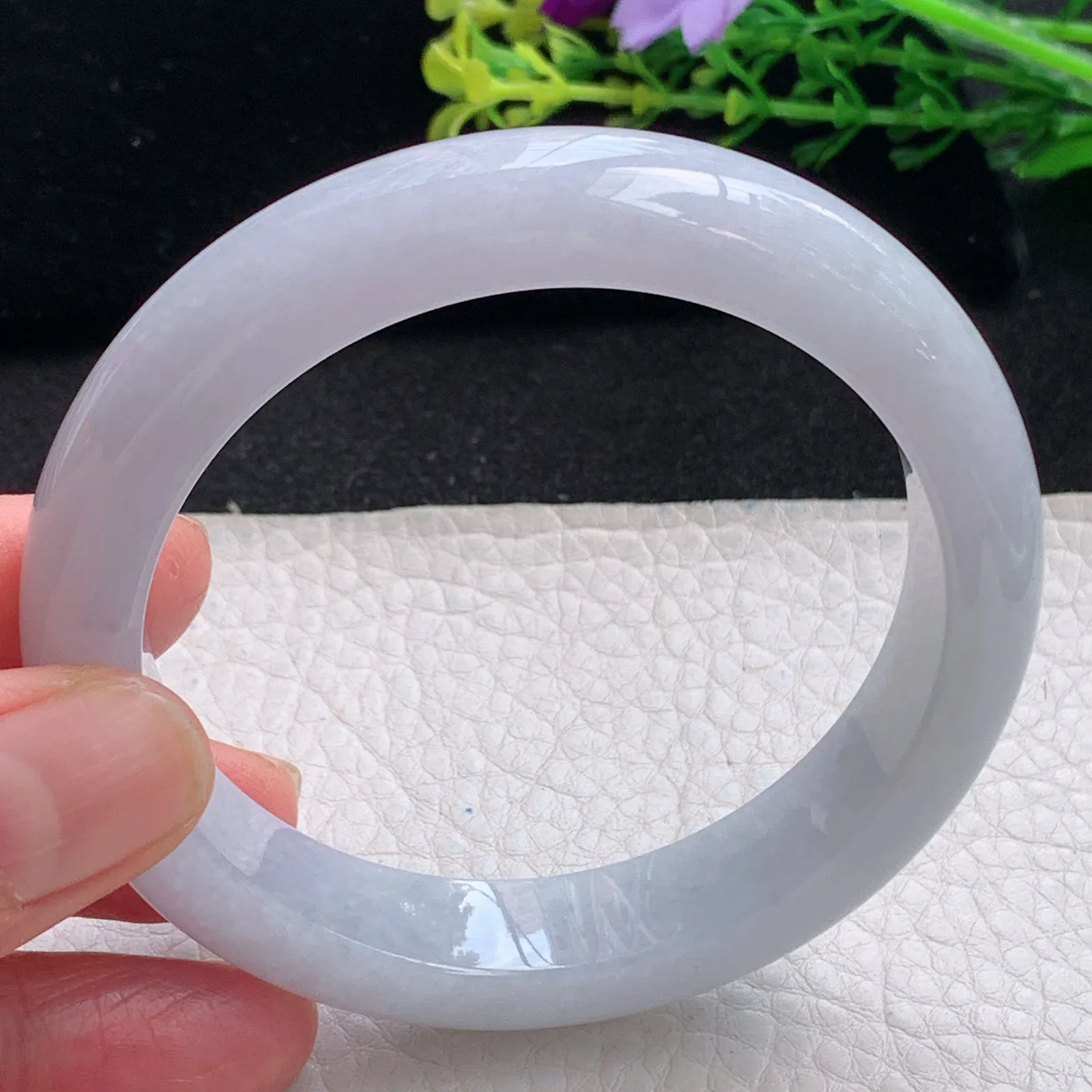 hy自然光57*12.8*8.6平安镯 缅甸翡翠a货淡紫底宽边玉手镯 玉手环