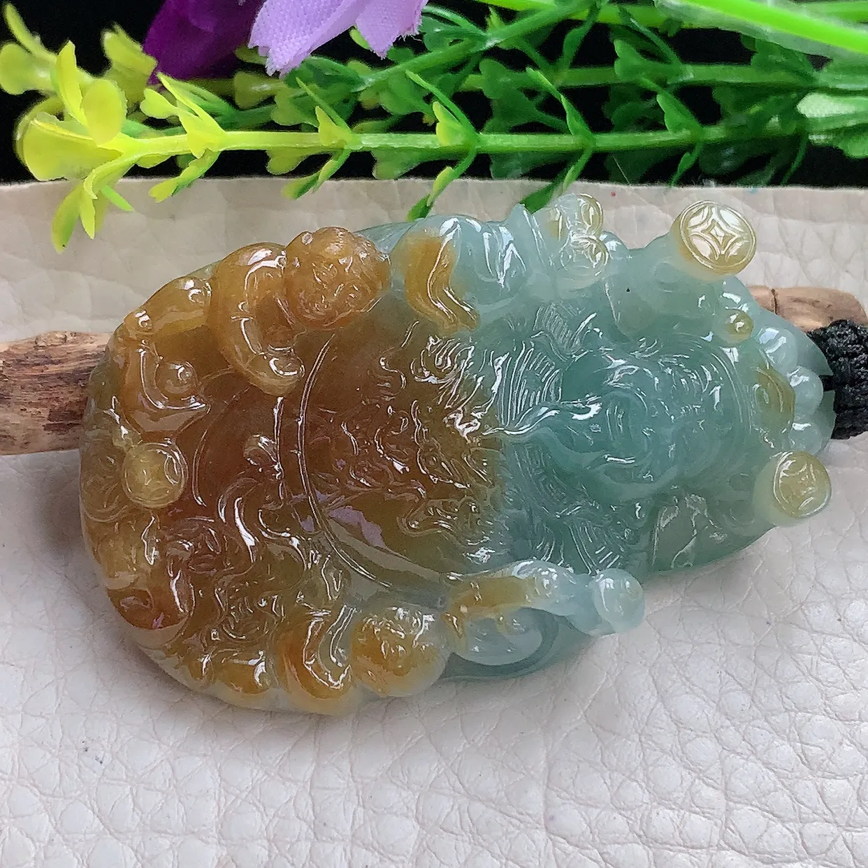 yl实拍57.5*35*14缅甸翡翠圆冰透蓝加黄双彩财神爷吊坠坠厚装招财项坠