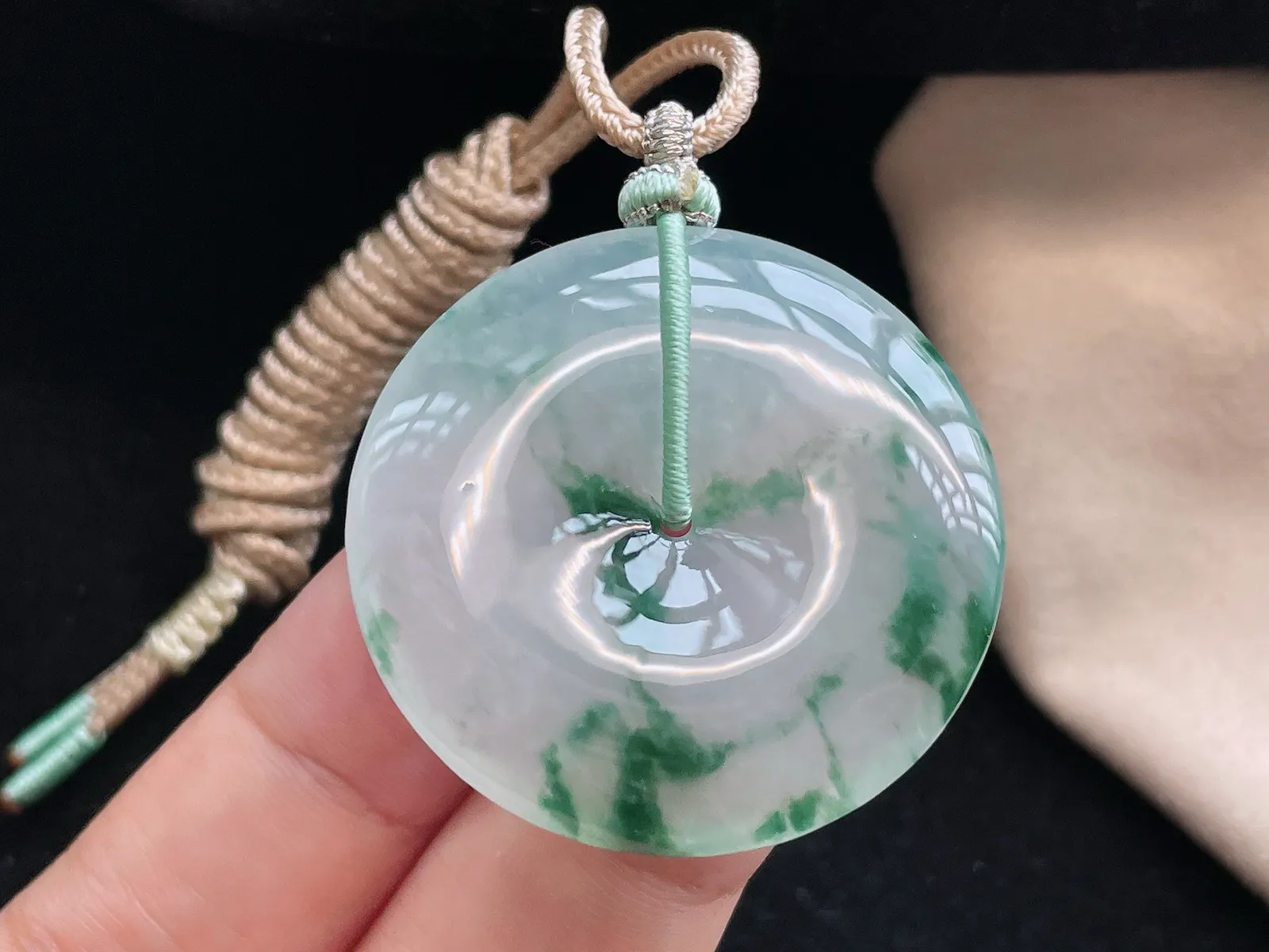 冰种飘花·平安扣

裸35.5-5.5