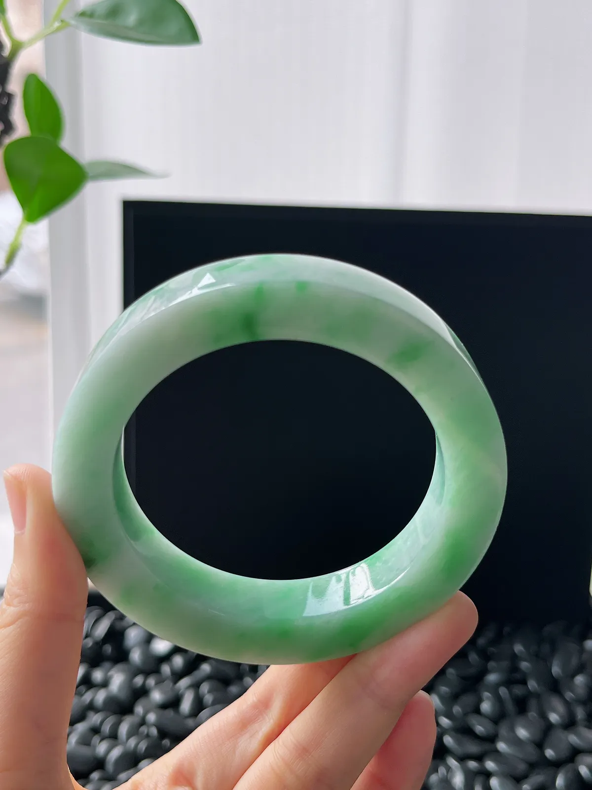 翡翠镯饼，⭕️正圈最大做61，最小做57