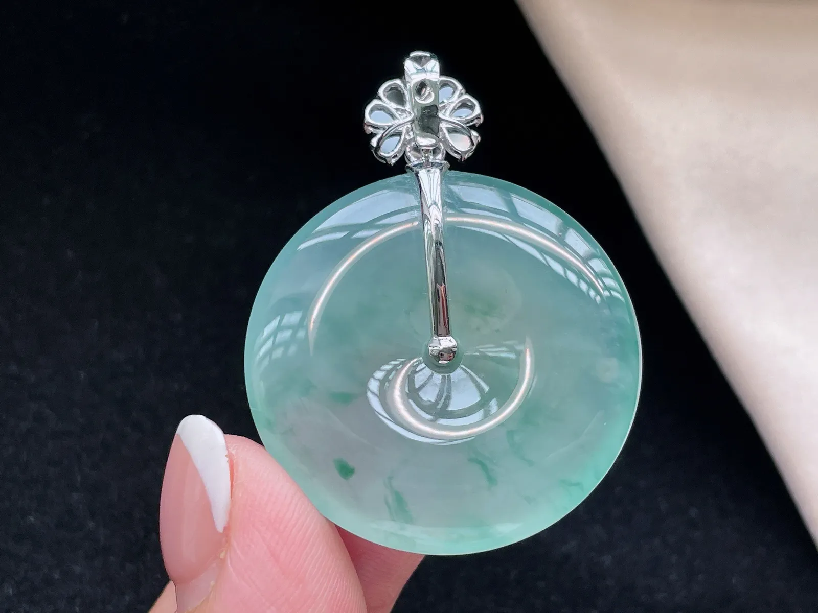 18K 冰种飘花·平安扣

整43-32.2-5.8