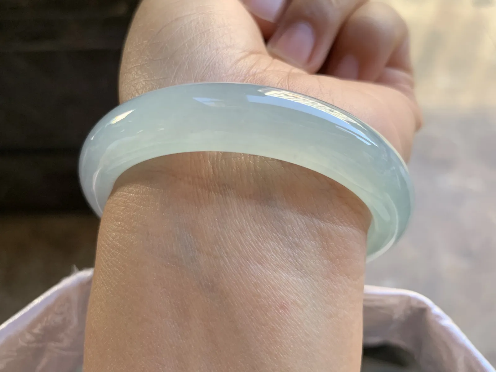 52-11.6-7.7mm
冰种晴底手镯 冰透莹润 清爽干净