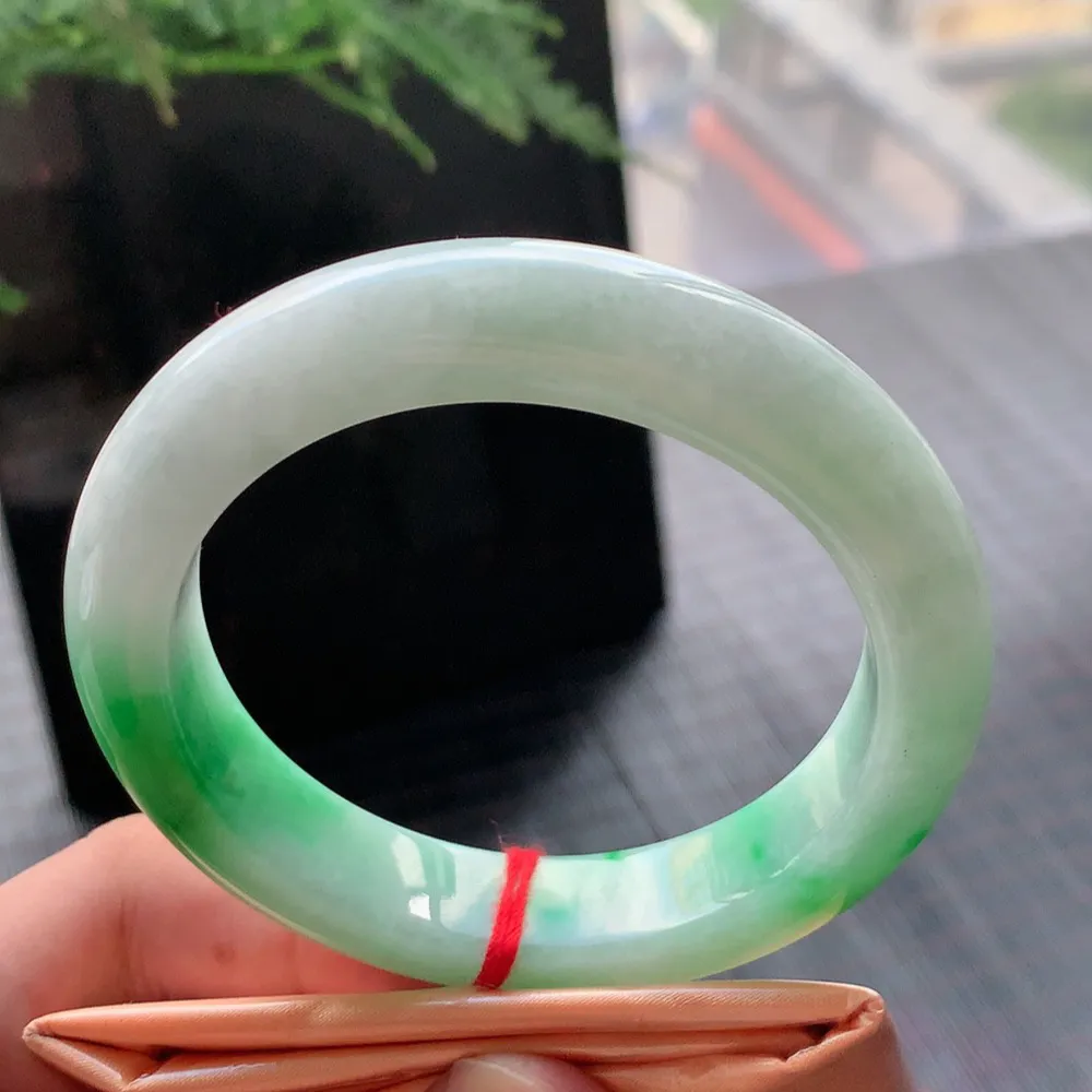 正圈冰糯阳绿 微纹 尺寸:57.8/12.5/9.8 色好