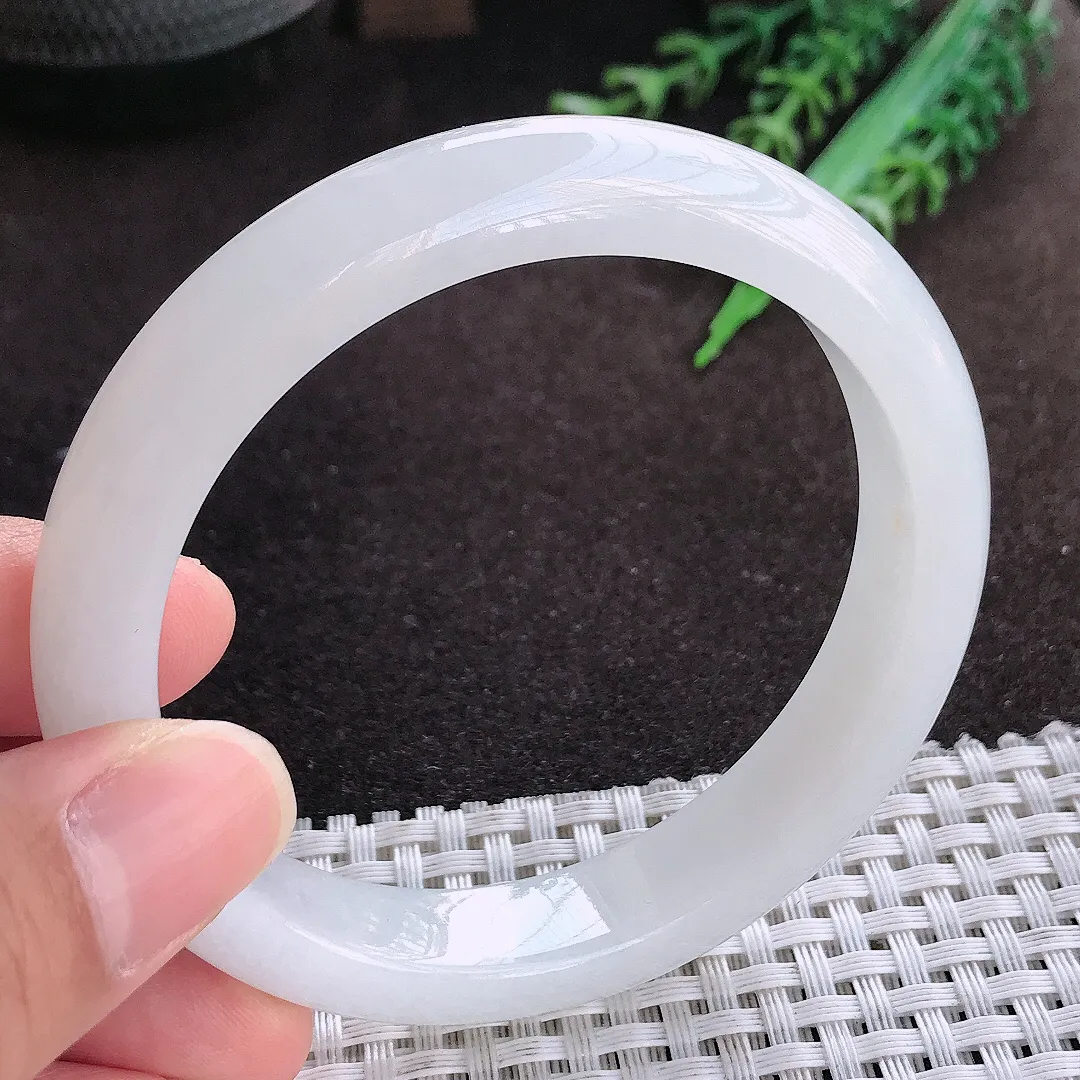 天然a货翡翠59/11.8/8.2老坑冰透起胶白月光手镯宽边翡翠玉镯美人镯
