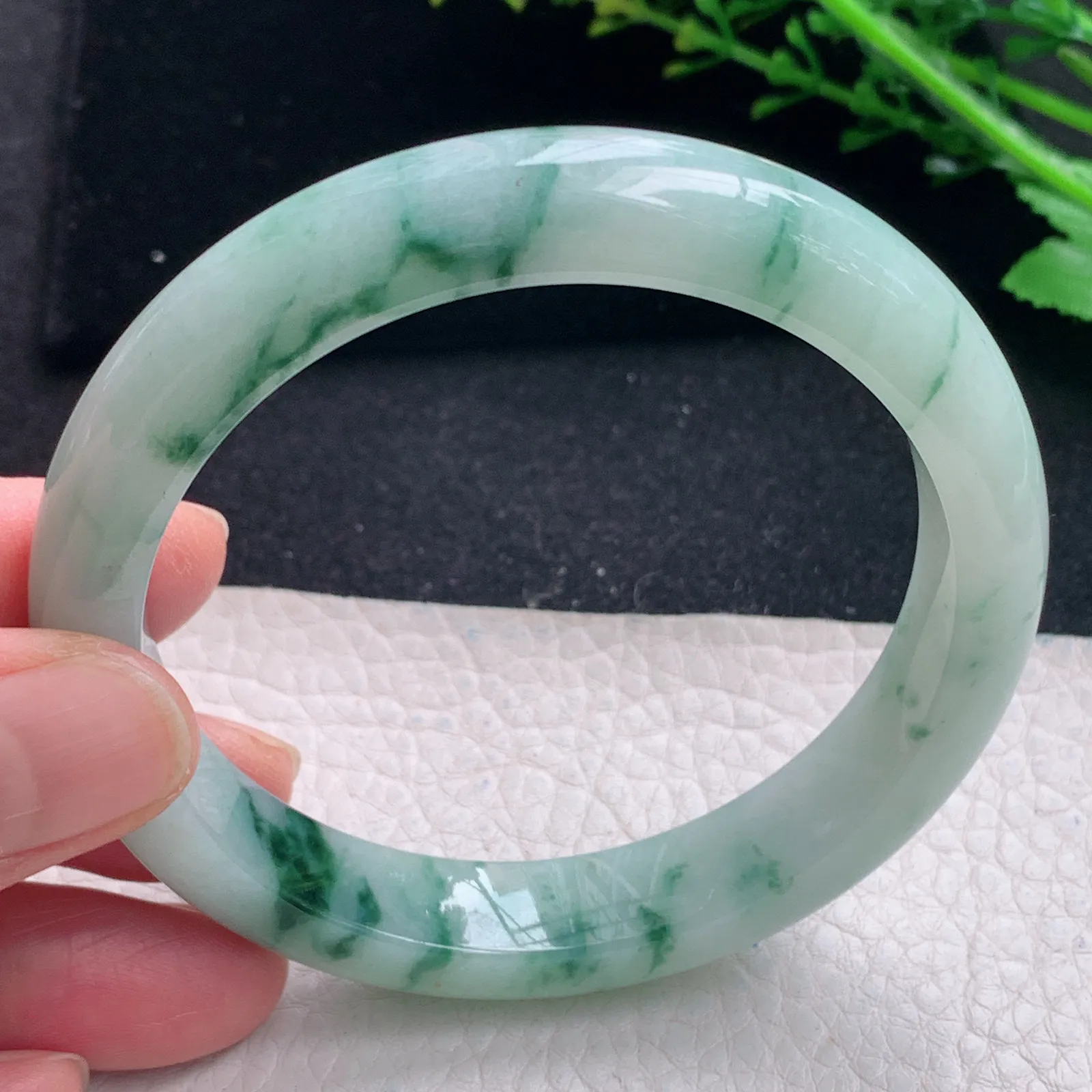hy大圈口60*11.8*8.5平安镯 缅甸翡翠a货飘花宽边玉手镯 玉手环