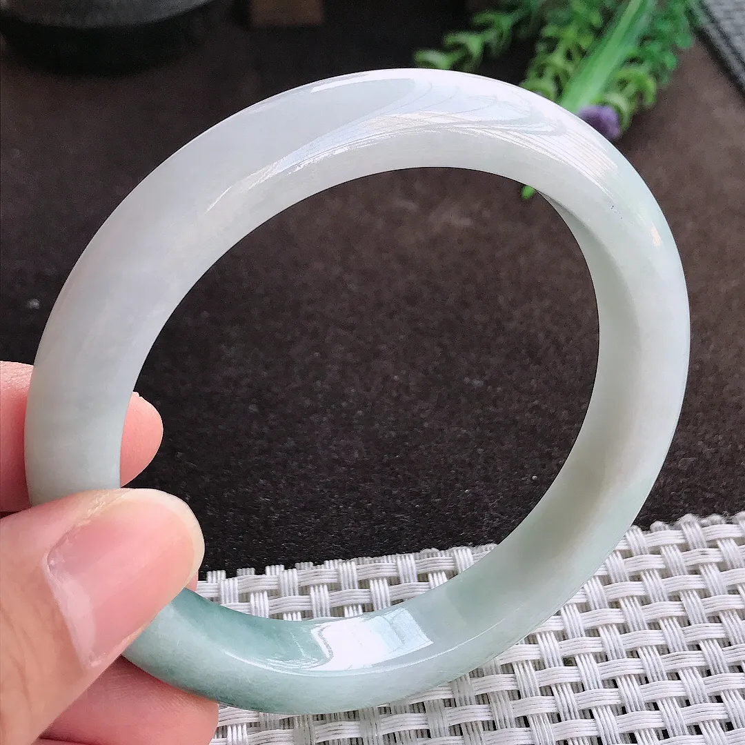 天然a货翡翠62/11.5/8.9老坑精美飘花大圈口手镯宽边翡翠玉镯美人镯