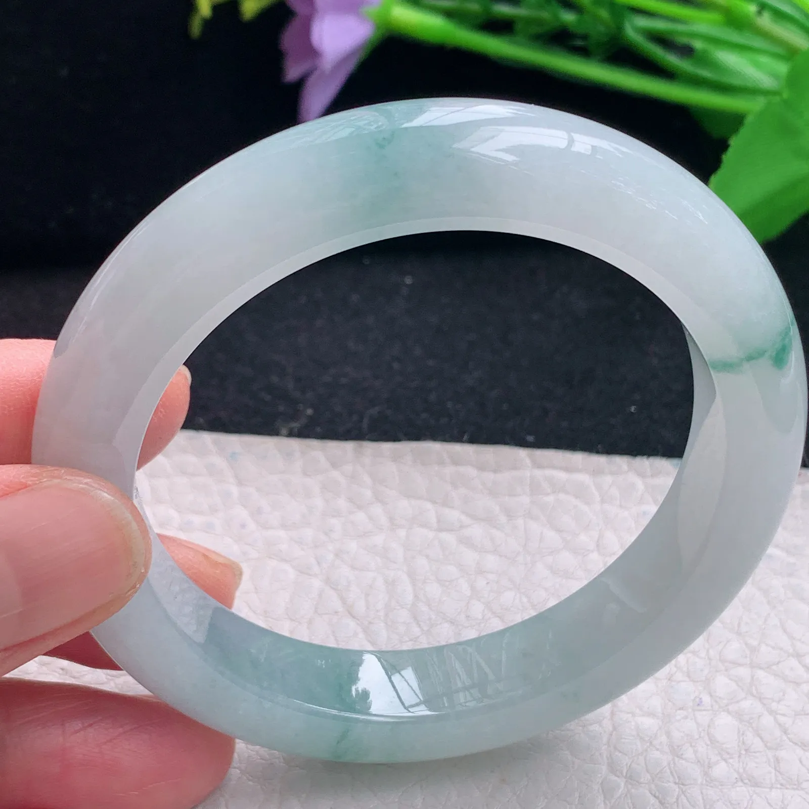 r自然光5.5*11*9.3平安镯 缅甸翡翠a货冰蓝宽边玉手镯 玉手环