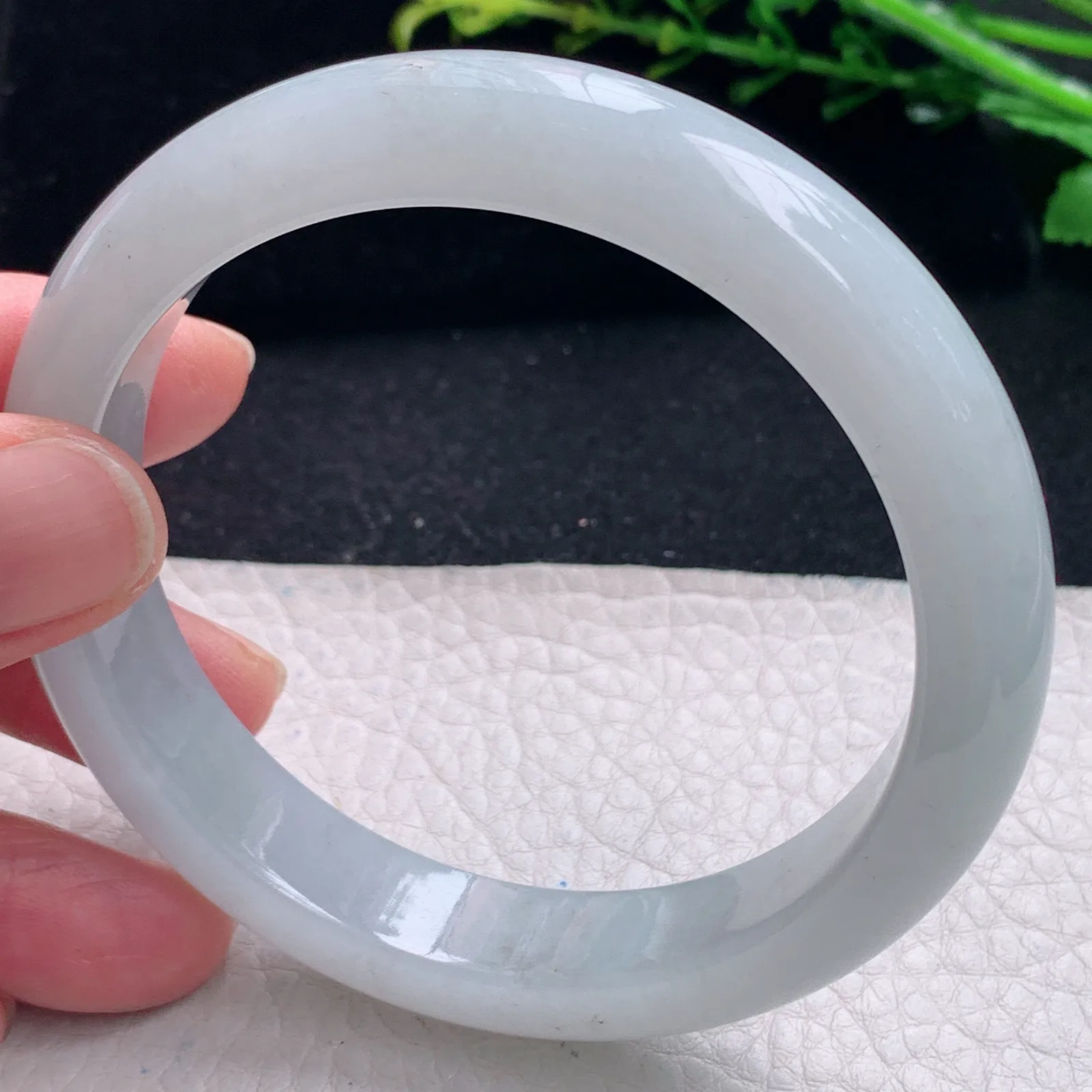 ss大圈口61.5*12.8*8.5平安镯 缅甸翡翠a货白月光宽边玉手镯 玉手环