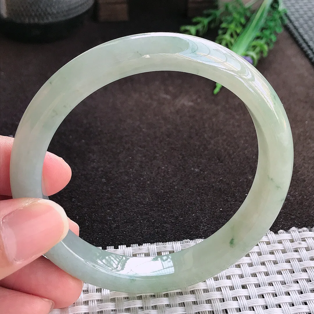 天然a货翡翠63/11.2/8.6老坑冰胶水灵冰晴底手镯宽边大圈口玉镯