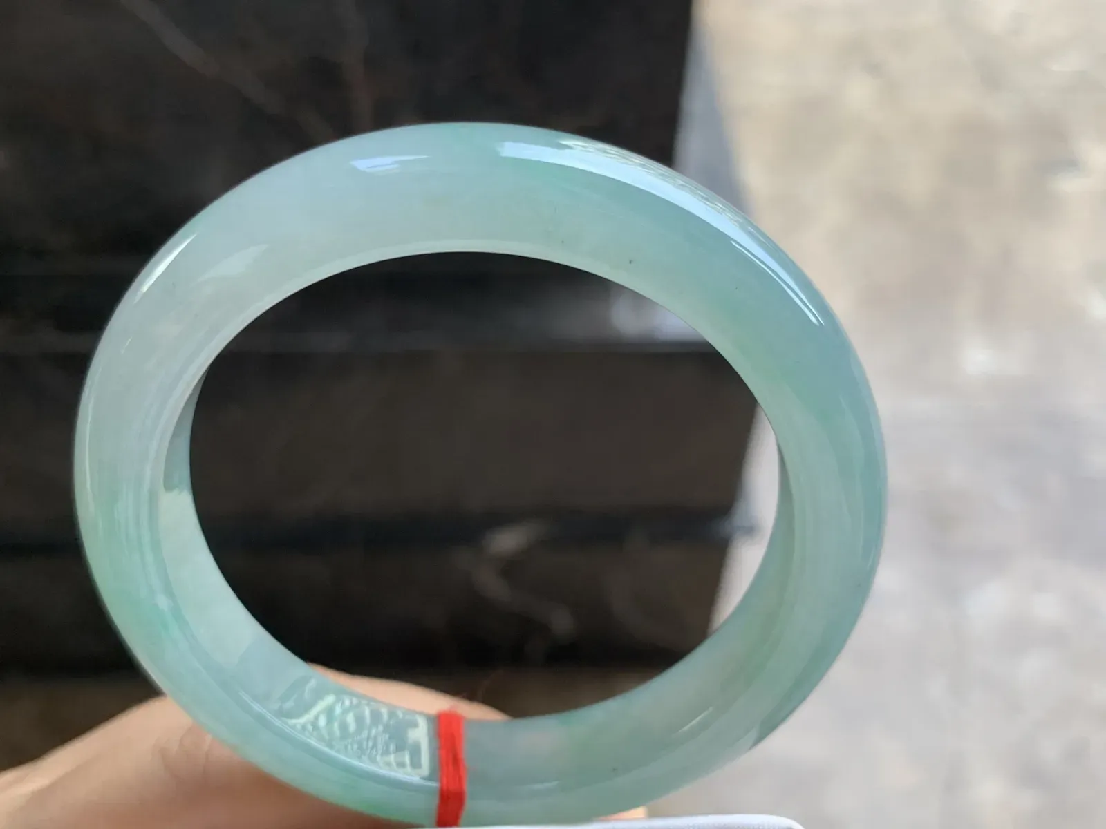 58.5-12-9.3mm
冰种带底色手镯 水润 清新