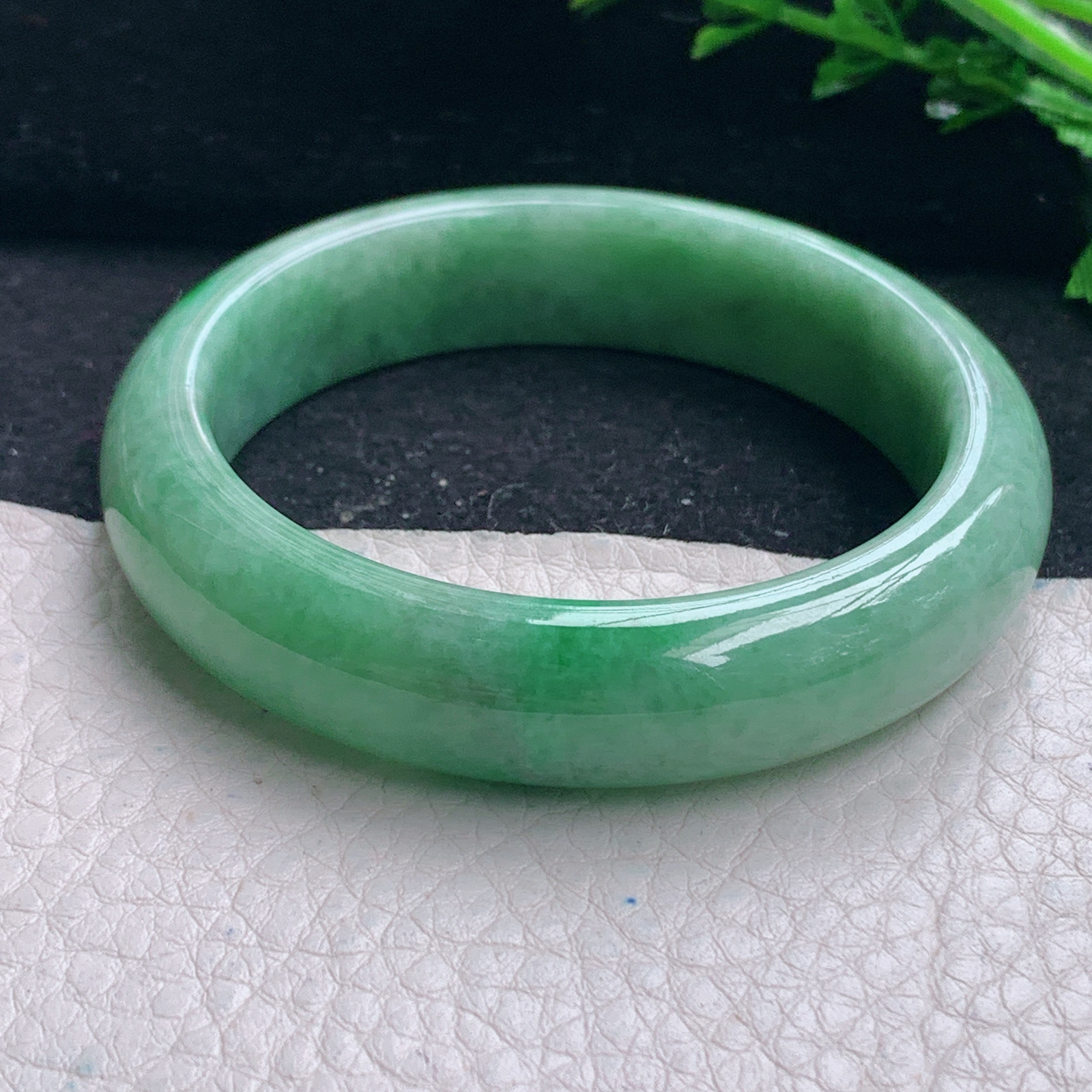 xx小圈口51*12.3*8.6平安镯 缅甸翡翠a货满绿宽边玉手镯 玉手环