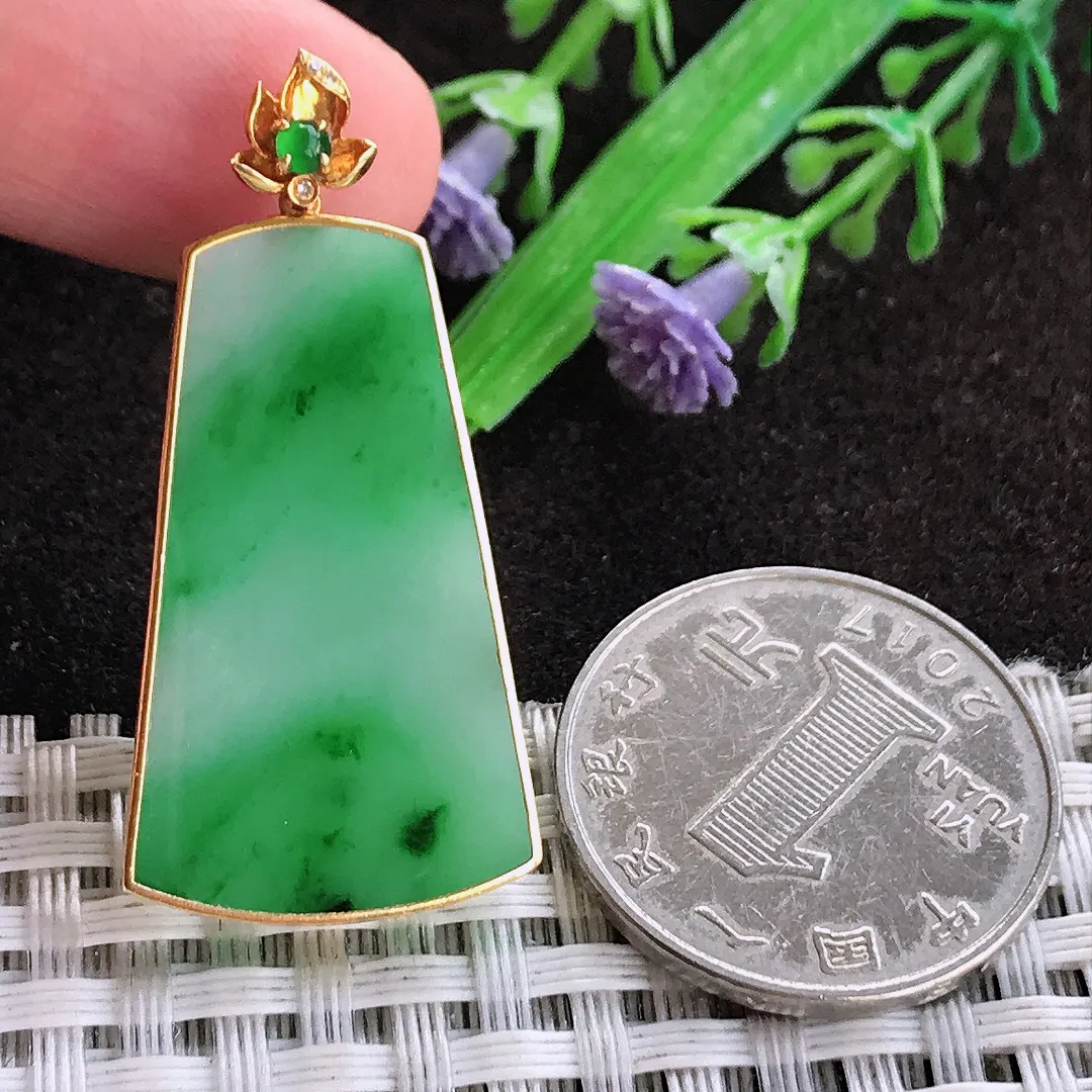 天然a货翡翠40/19.3/3.4老坑18k金镶嵌飘阳绿无事牌吊坠翡翠玉坠挂件百搭