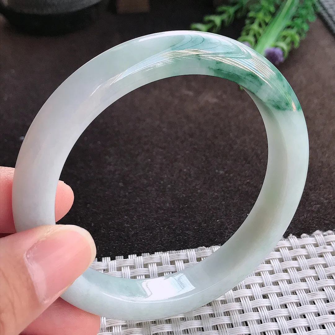 天然a货翡翠62/11.5/8.9老坑精美飘花大圈口手镯宽边翡翠玉镯美人镯