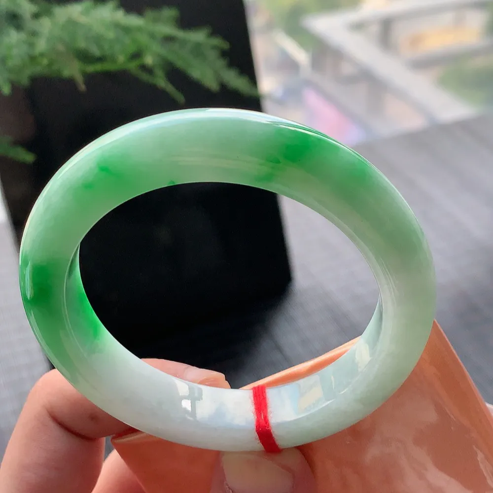 正圈冰糯阳绿 微纹 尺寸:57.8/12.5/9.8 色好