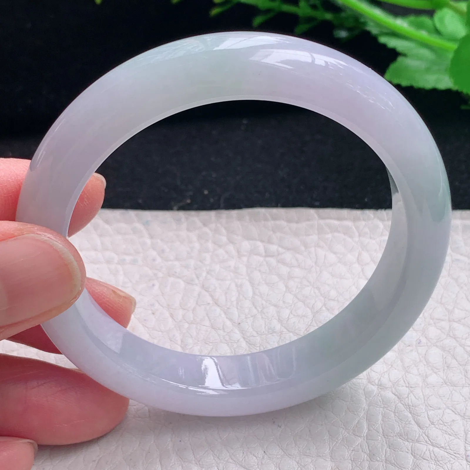 hy自然光54*11.5*8平安镯 缅甸翡翠a货春带彩宽边玉手镯 玉手环