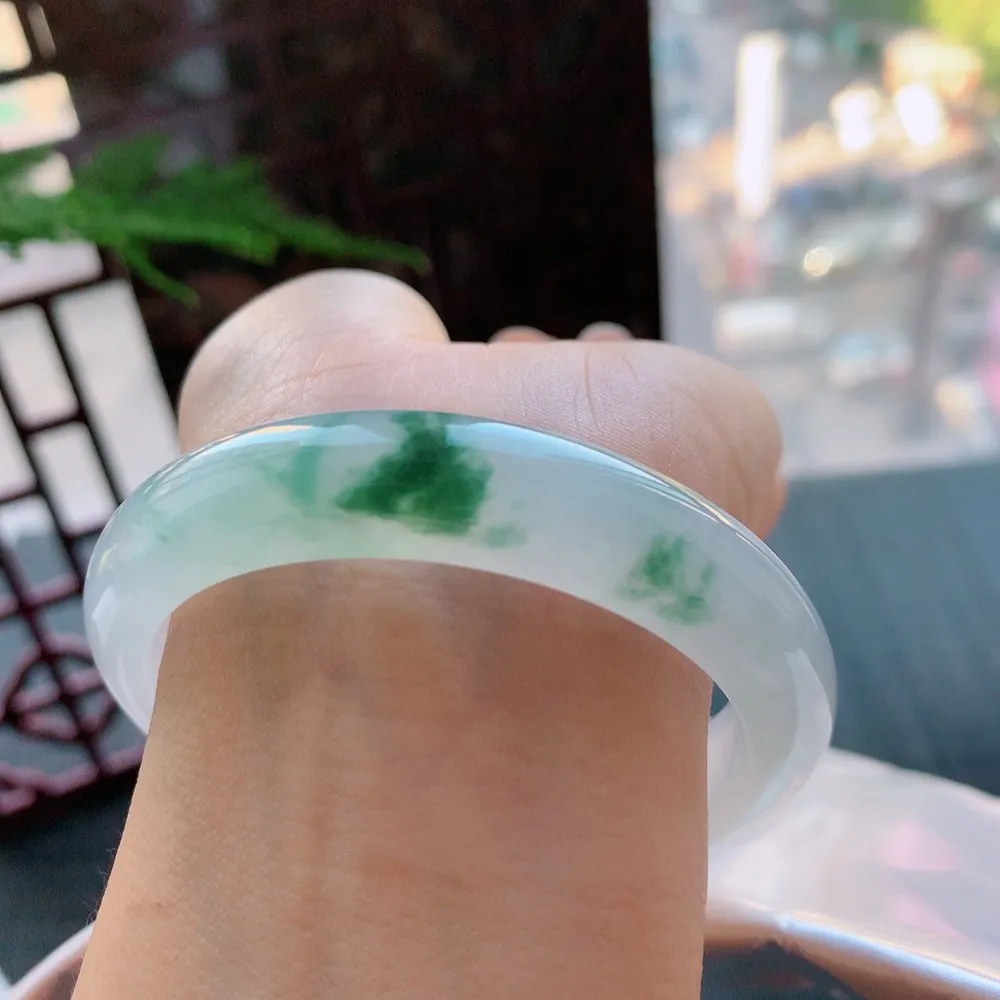 正圈高冰飘花 无瑕 尺寸:55.1/12.1/8.3 花美🥰🥰