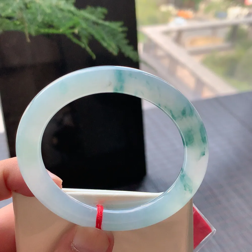 圆条冰飘花 无瑕 尺寸:54.4/9.1 花美 种水好