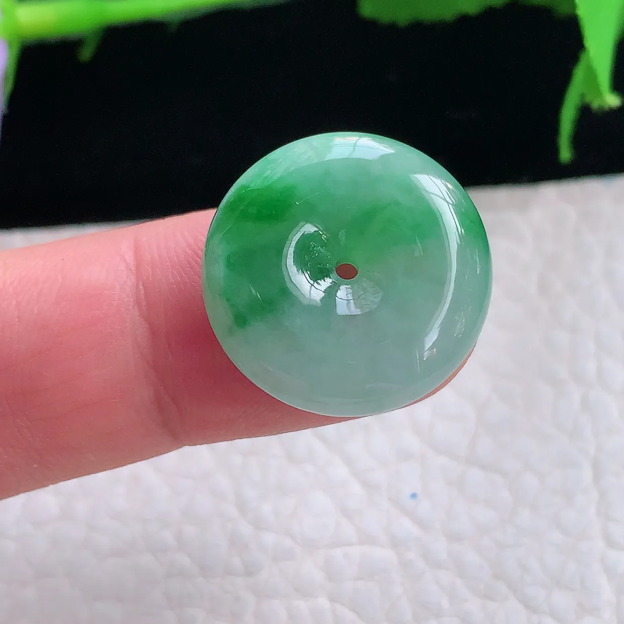 ajj实拍21.3*6天然缅甸翡翠飘绿小平安扣吊坠 宝宝吉祥玉坠