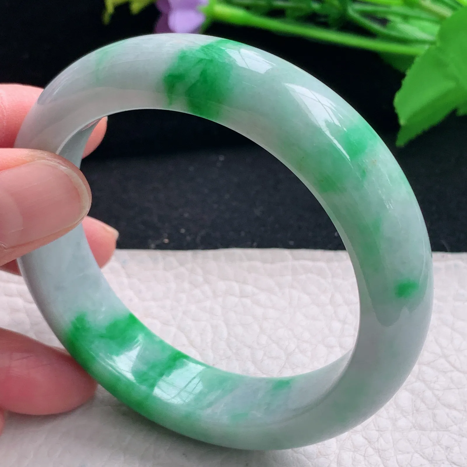 js自然光57.5*15*9.6轮胎镯 缅甸翡翠a货飘阳绿厚装宽边玉手镯 玉手环