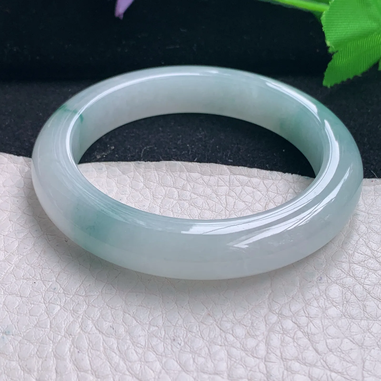 r自然光5.5*11*9.3平安镯 缅甸翡翠a货冰蓝宽边玉手镯 玉手环