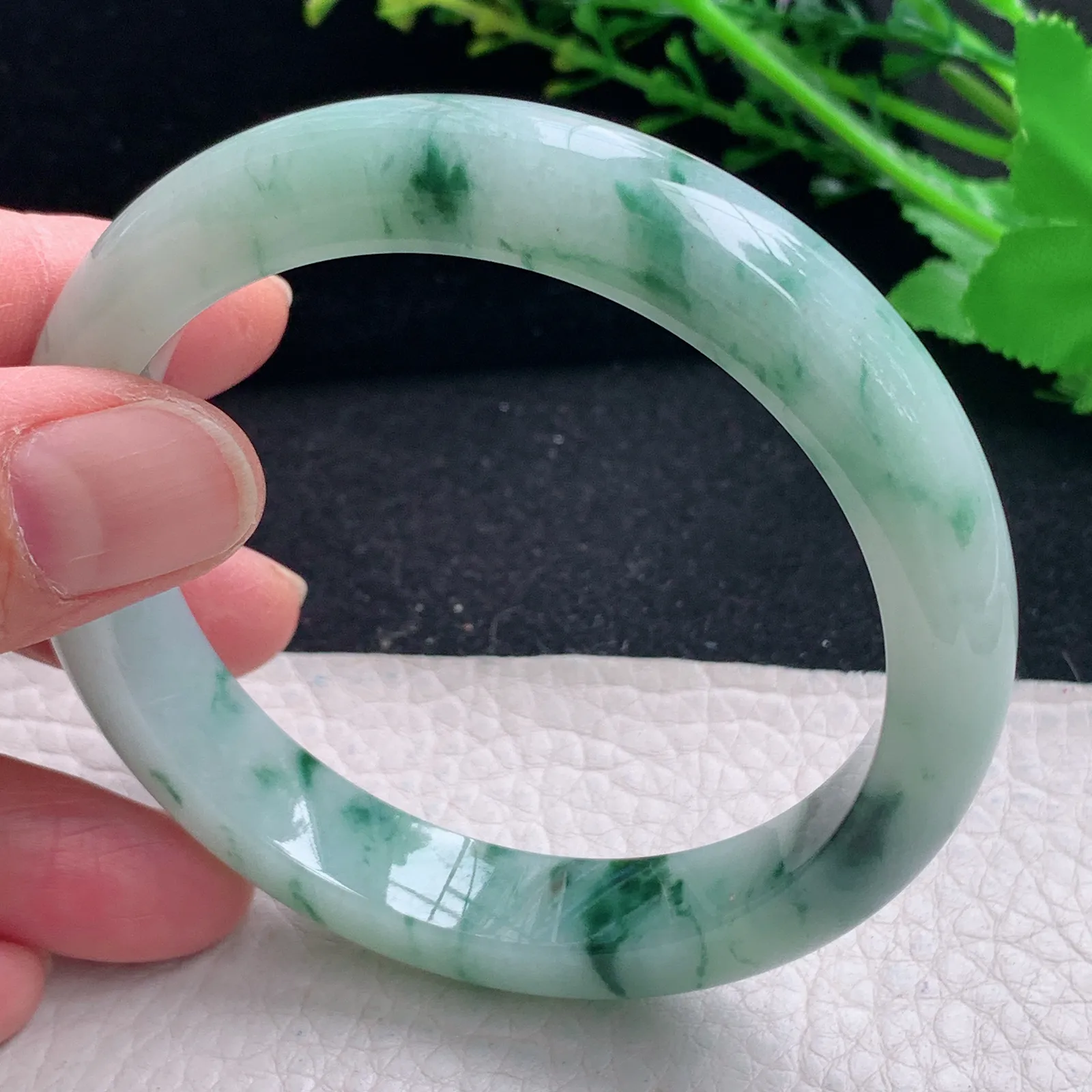 hy大圈口60*11.8*8.5平安镯 缅甸翡翠a货飘花宽边玉手镯 玉手环