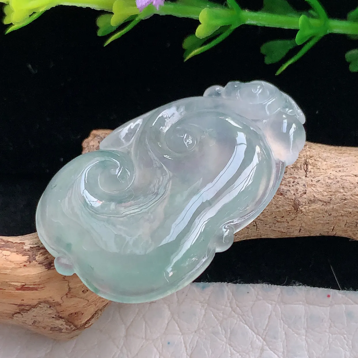 ajj实拍33*20*4天然缅甸翡翠冰种小如意吊坠 灵芝吉祥玉坠