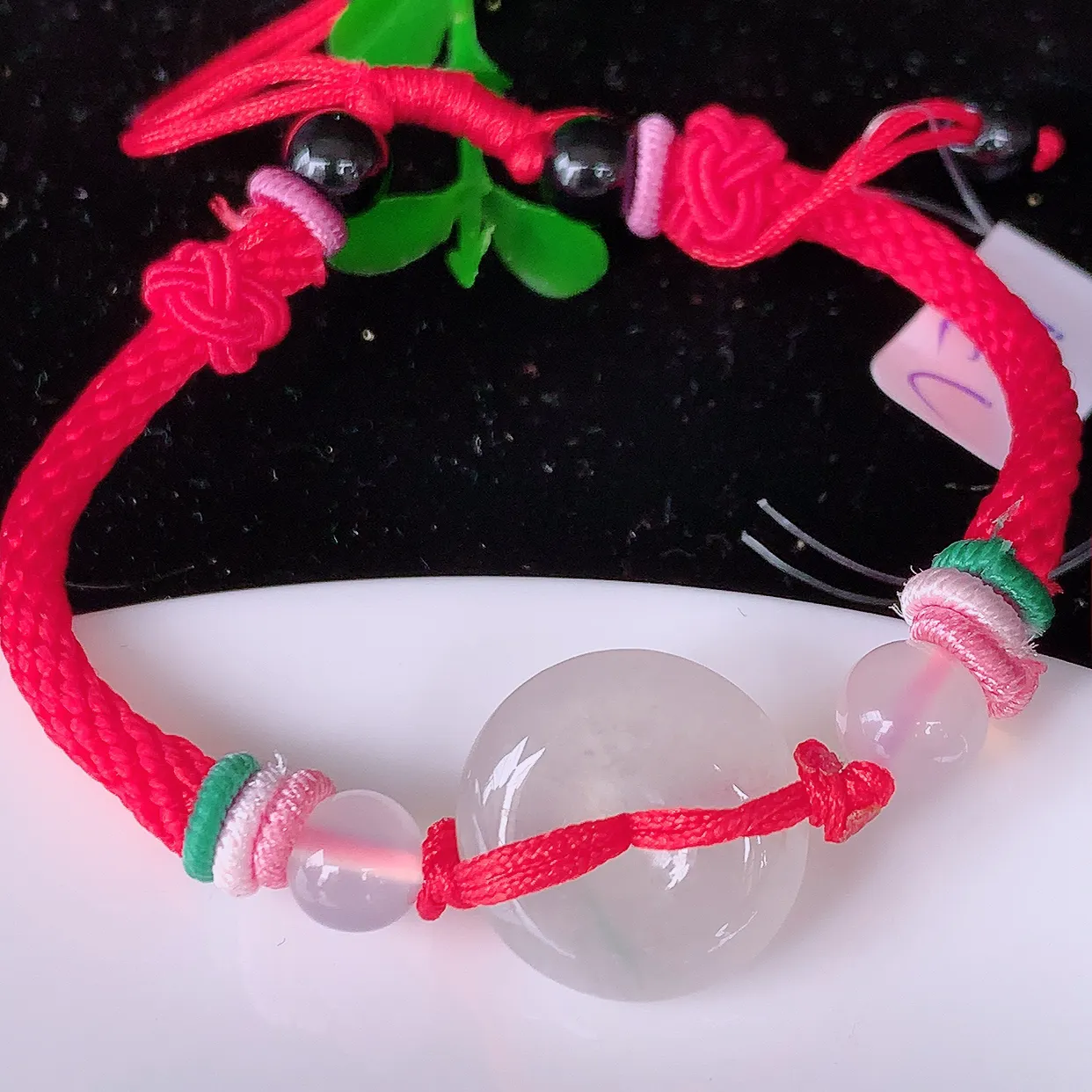 自然光实拍，冰种翡翠平安扣手串手链，种老水足，冰清玉润  颜色漂亮  #49.10取一尺寸15.5*4.6