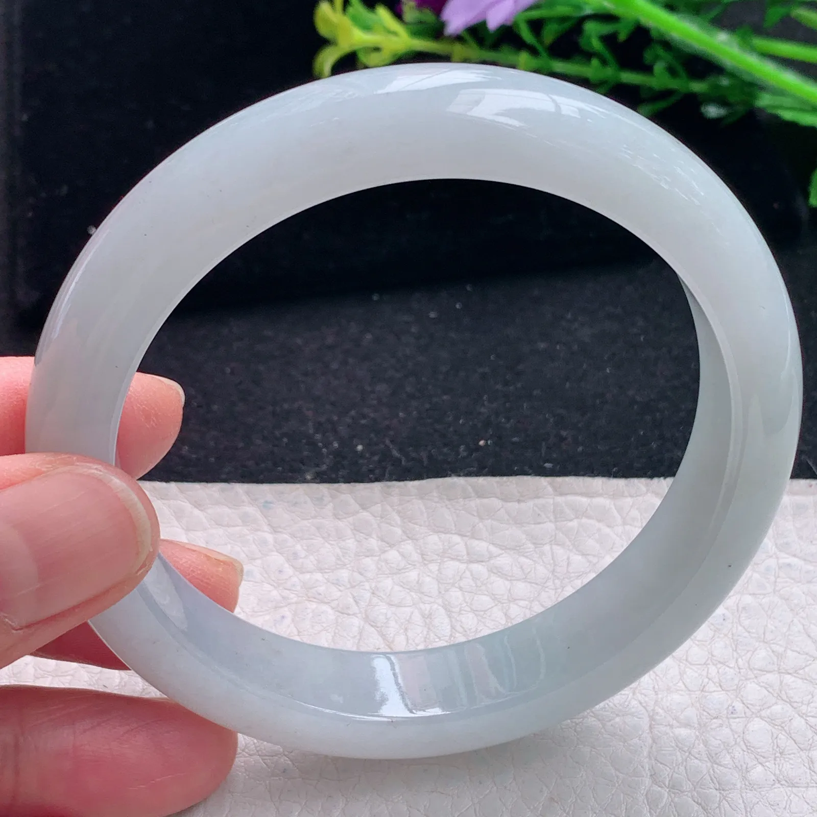 ss大圈口61.5*12.8*8.5平安镯 缅甸翡翠a货白月光宽边玉手镯 玉手环