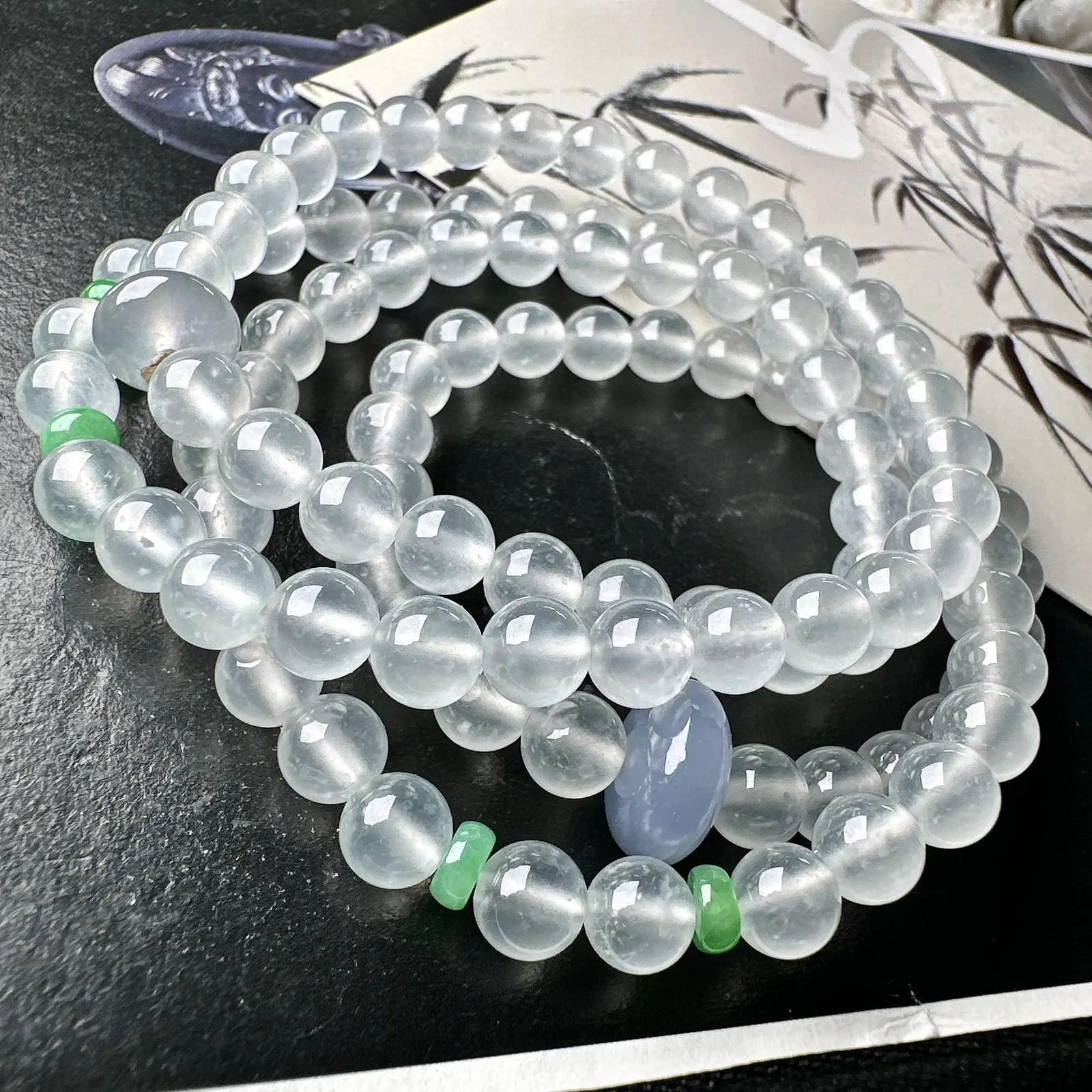 【冰种珠链】种地细腻，冰润十足，通透闪亮，推荐入手。