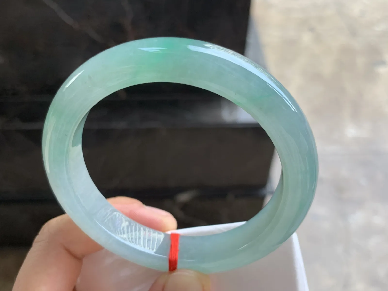 58.5-12-9.3mm
冰种带底色手镯 水润 清新