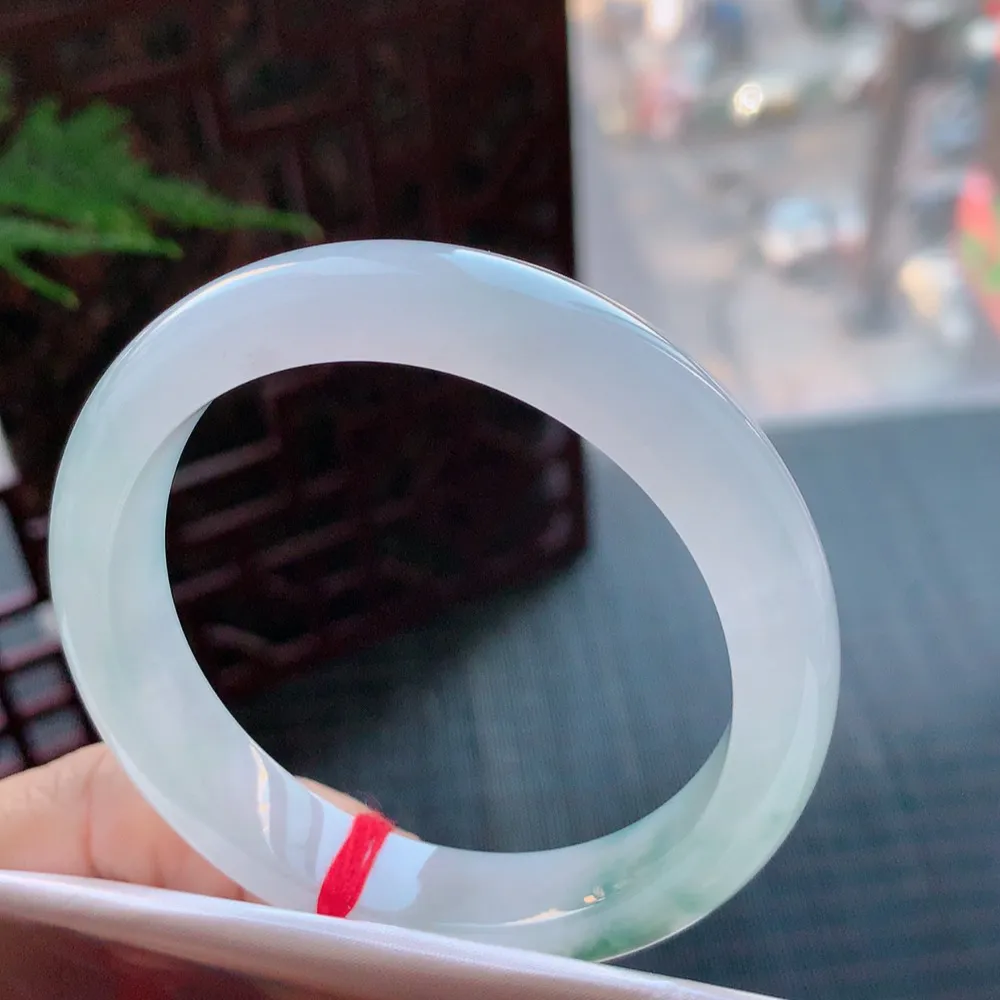 正圈高冰飘花 无瑕 尺寸:55.1/12.1/8.3 花美🥰🥰