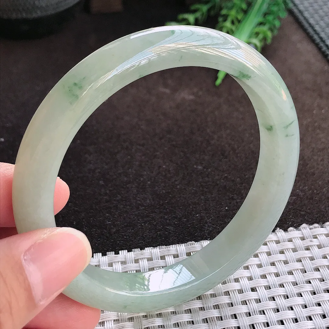 天然a货翡翠63/11.2/8.6老坑冰胶水灵冰晴底手镯宽边大圈口玉镯