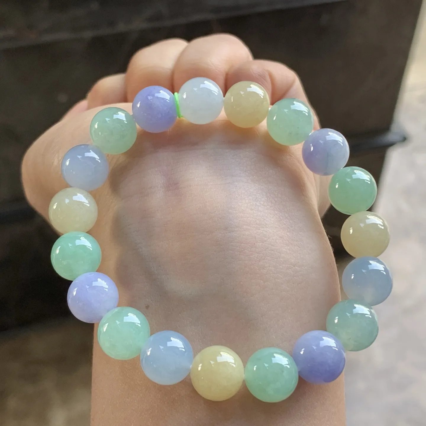 糖果多宝手串^_^颜色鲜艳甜美 玉质温润