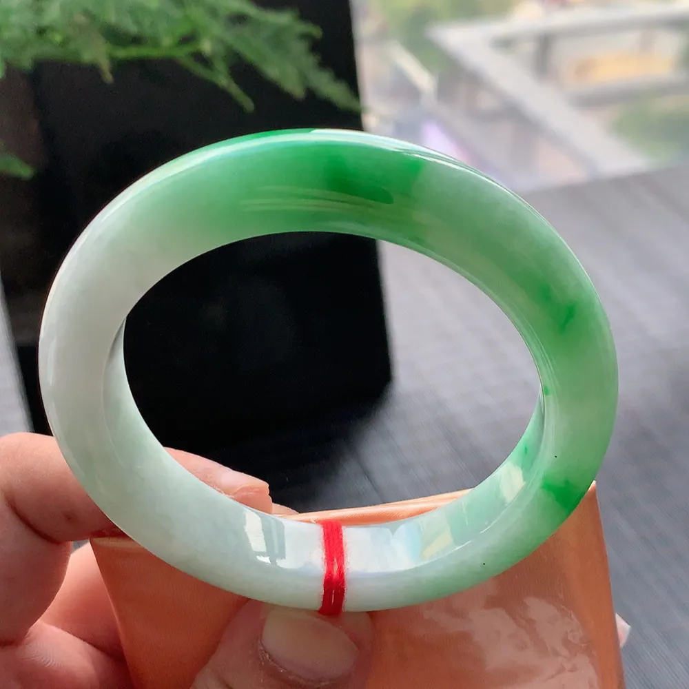 正圈冰糯阳绿 微纹 尺寸:57.8/12.5/9.8 色好