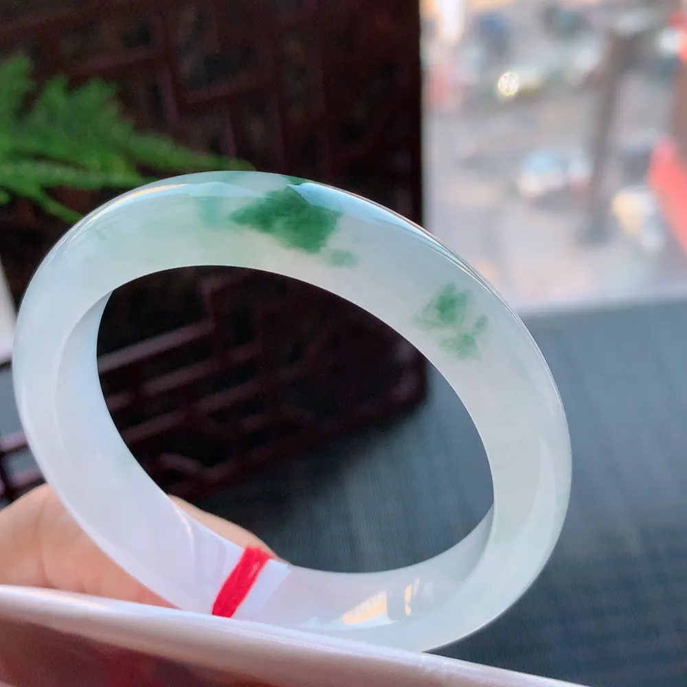 正圈高冰飘花 无瑕 尺寸:55.1/12.1/8.3 花美🥰🥰