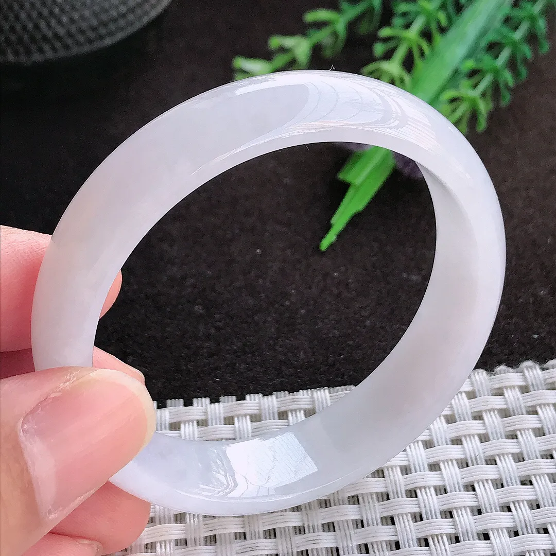 天然a货翡翠51.5/13.6/6老坑秀气冰透手镯宽边翡翠玉镯美人镯