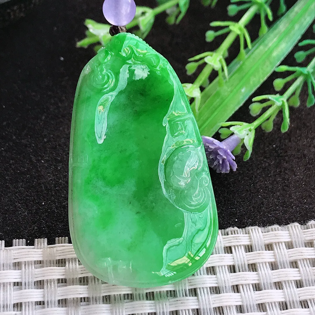 天然a货翡翠48/28.5/8老坑精美温润辣阳绿连年有余荷叶鱼吊坠翡翠玉坠挂件百搭