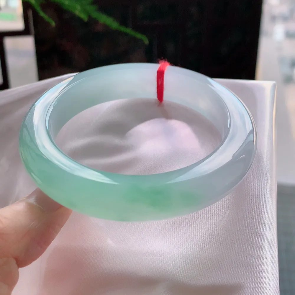 正圈高冰春彩 无瑕 尺寸:55.1/12.2/10.2 种色俱佳