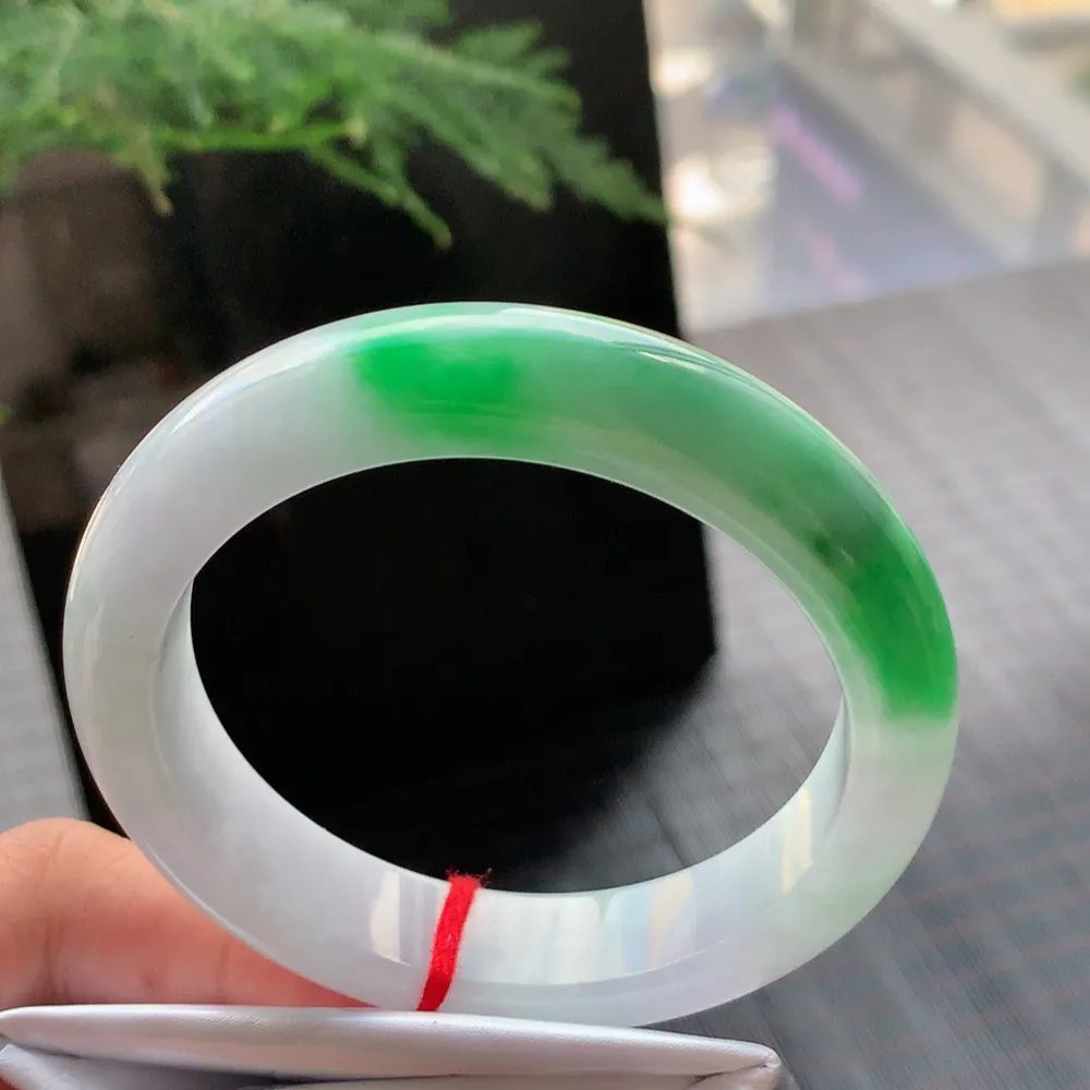 正圈冰糯翠绿 无瑕 尺寸:56.5/13.2/9 色好