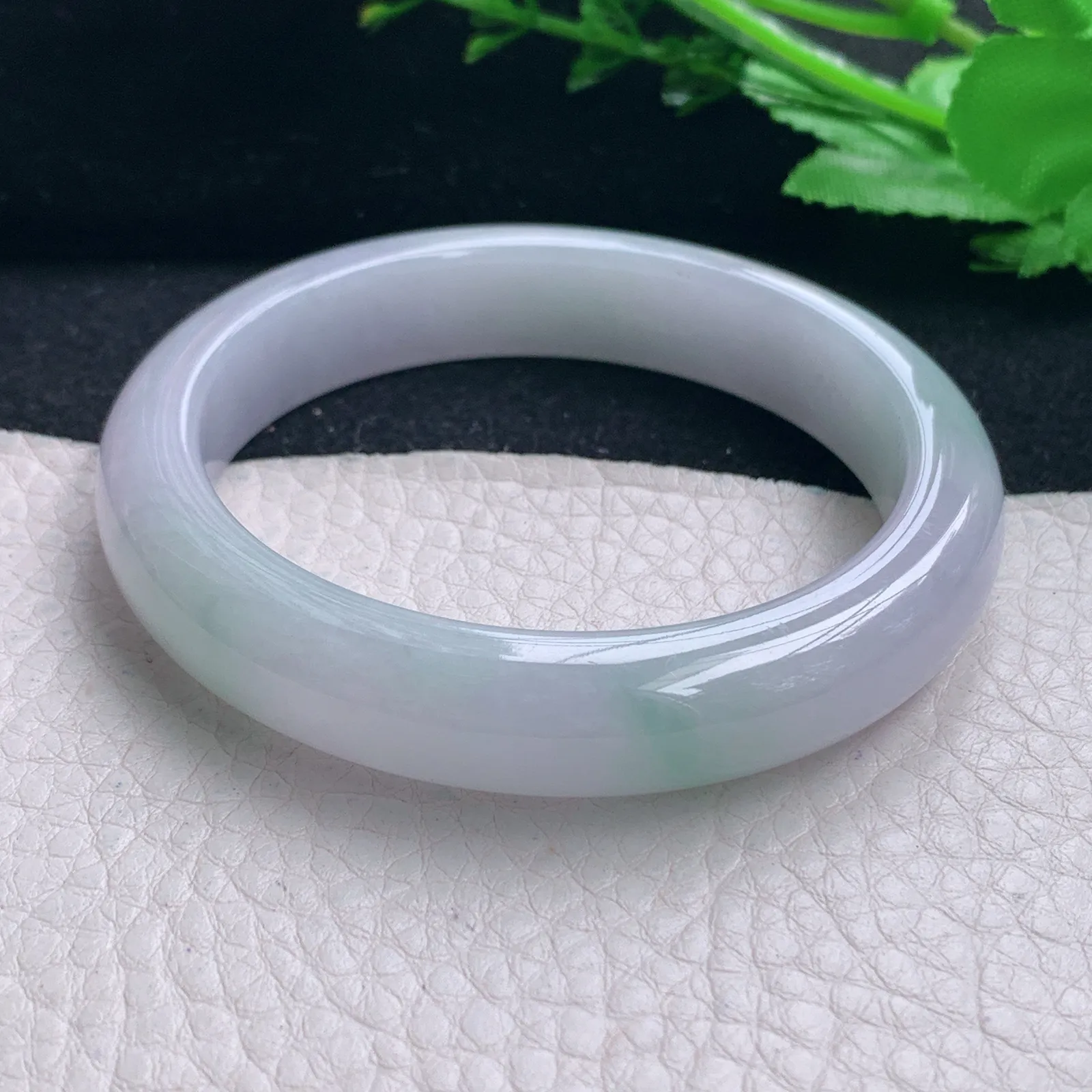 hy自然光54*11.5*8平安镯 缅甸翡翠a货春带彩宽边玉手镯 玉手环