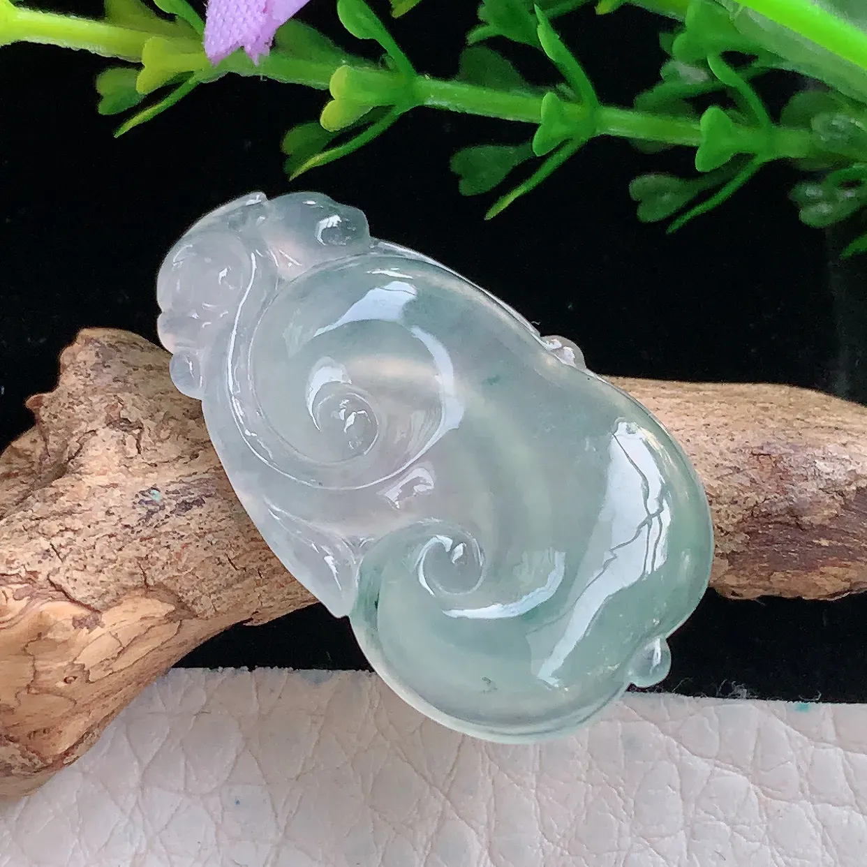 ajj实拍33*20*4天然缅甸翡翠冰种小如意吊坠 灵芝吉祥玉坠