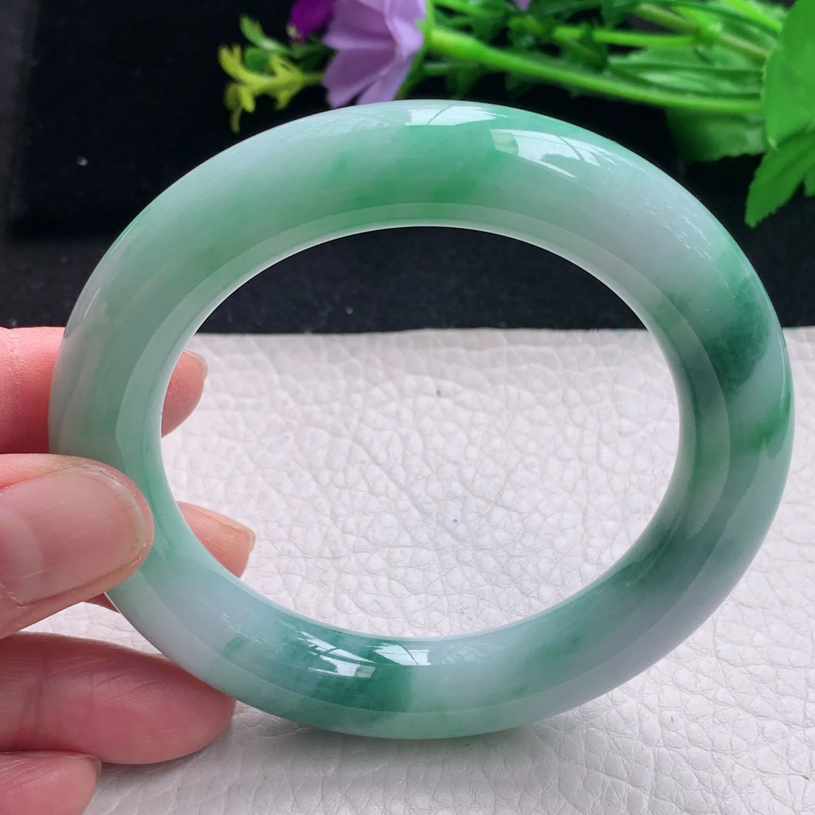 xc自然光58*12胖圆镯 缅甸翡翠a货飘花大气圆条玉手镯 玉手环