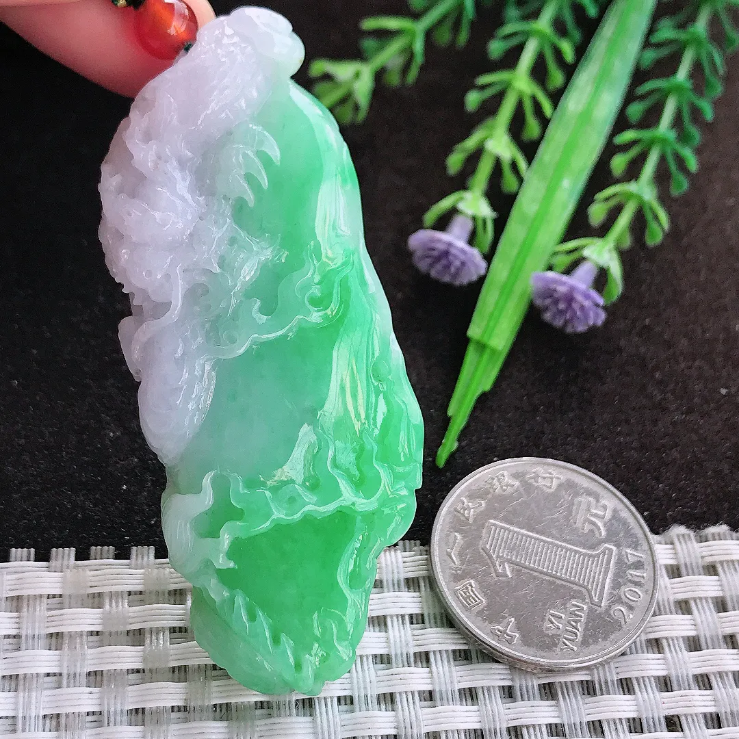 天然a货翡翠66.6/26.8/12.3老坑精美温润飘阳绿龙牌吊坠翡翠玉坠挂件百搭