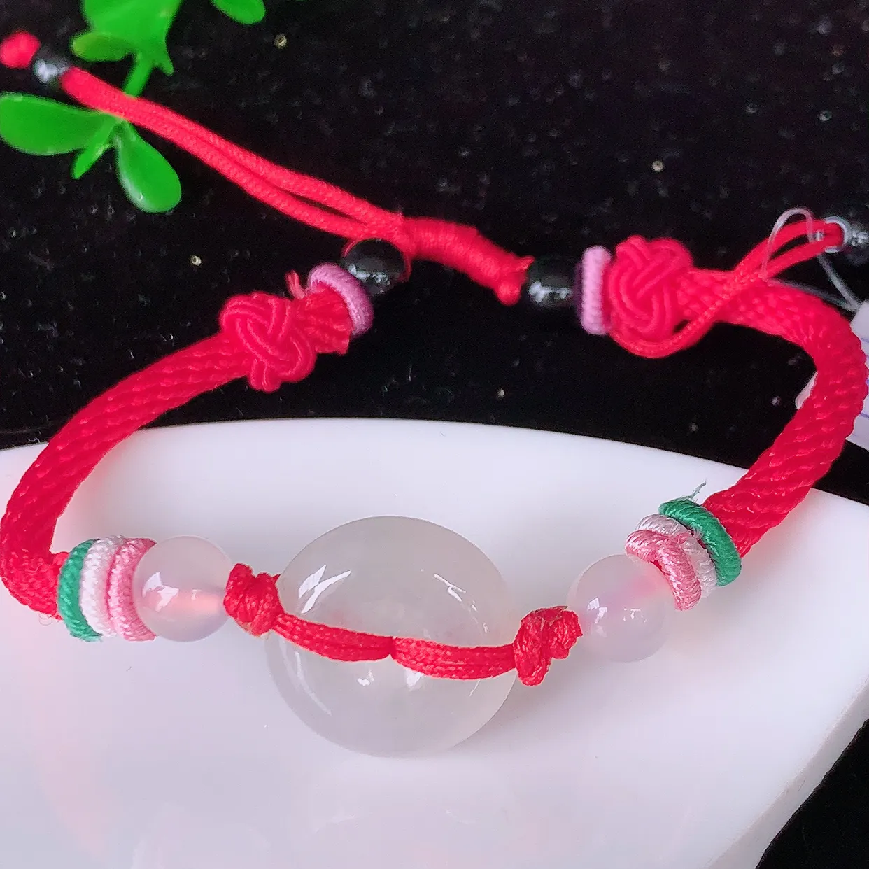 自然光实拍，冰种翡翠平安扣手串手链，种老水足，冰清玉润  颜色漂亮  #49.10取一尺寸15.5*4.6