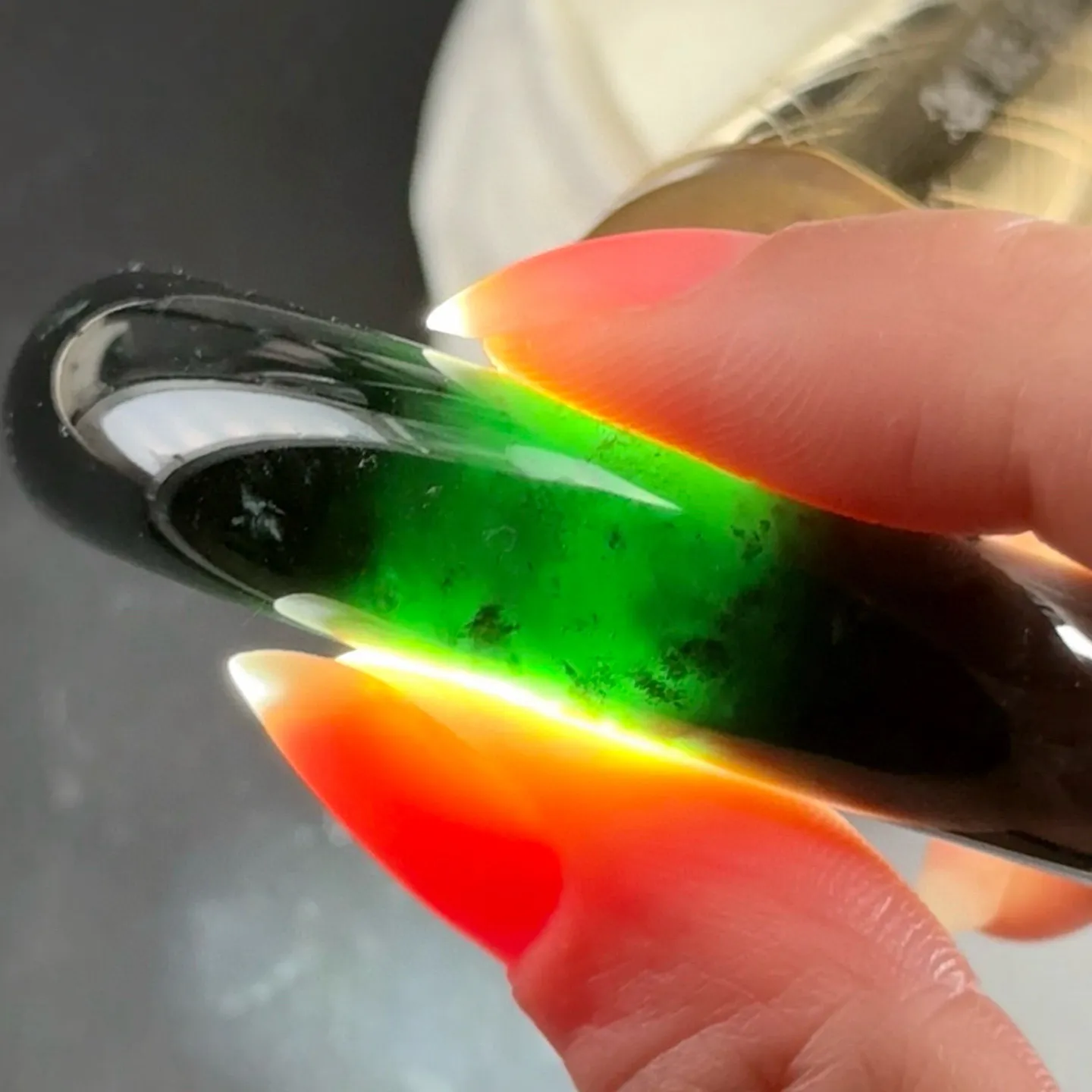 精品墨翠贵妃手镯 种好色正 打灯通透 油性十足