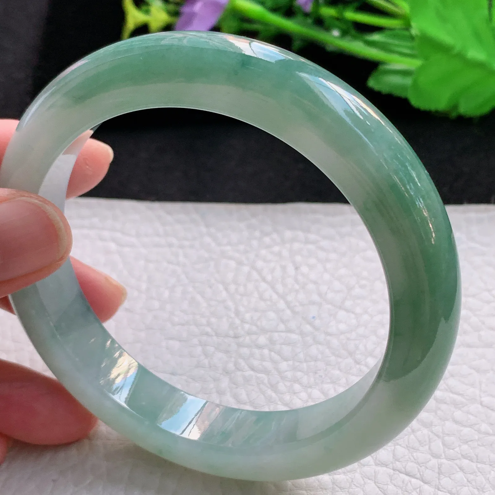 xc大圈口63.5*13.2*9.8平安镯 缅甸翡翠a货精美冰润半山水宽边玉手镯
