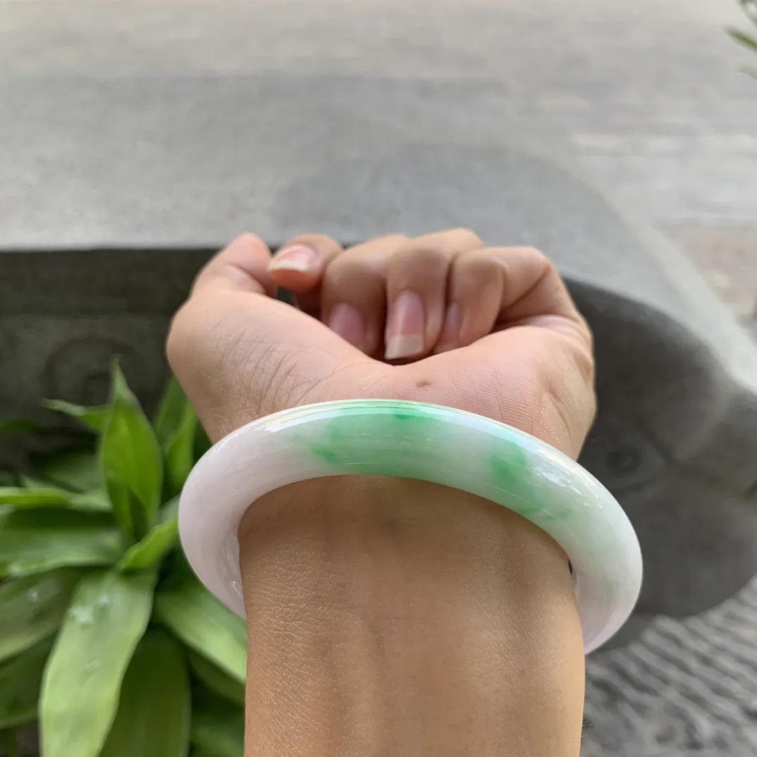 圈口 56.8-10.7【飘绿圆条手镯】圆条56 57可戴