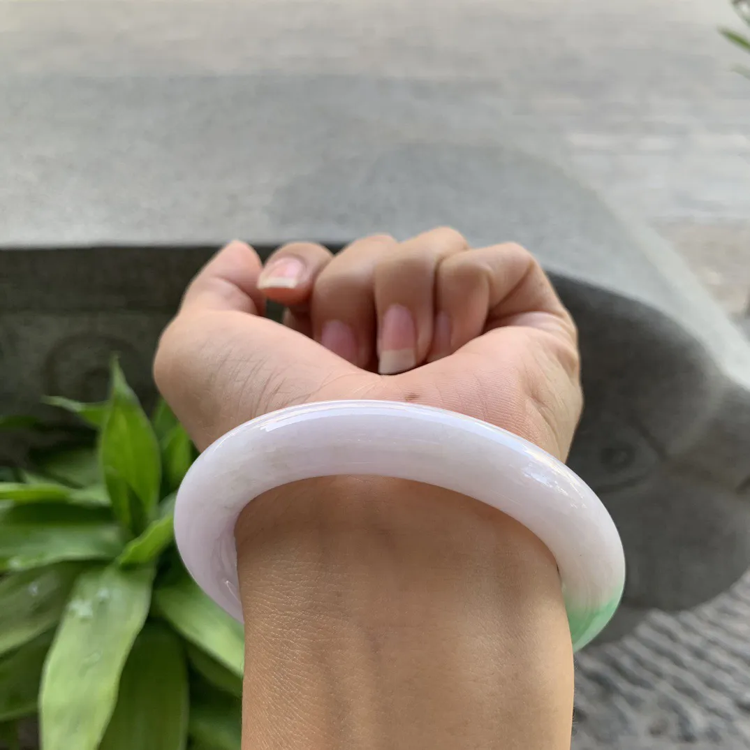 圈口 56.8-10.7【飘绿圆条手镯】圆条56 57可戴