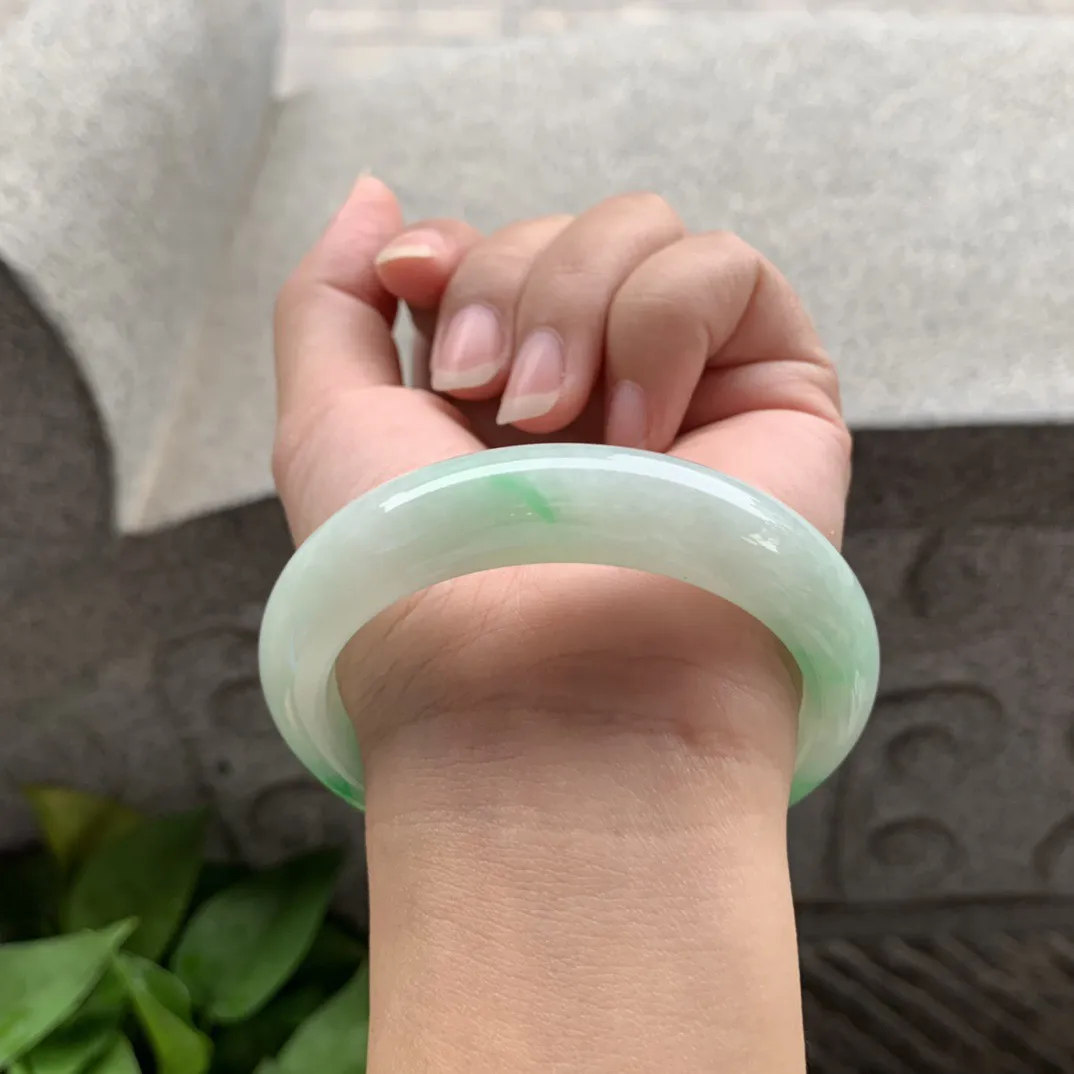圈口 55.8-13-8.7【飘绿正圈手镯】正圈55 56可戴