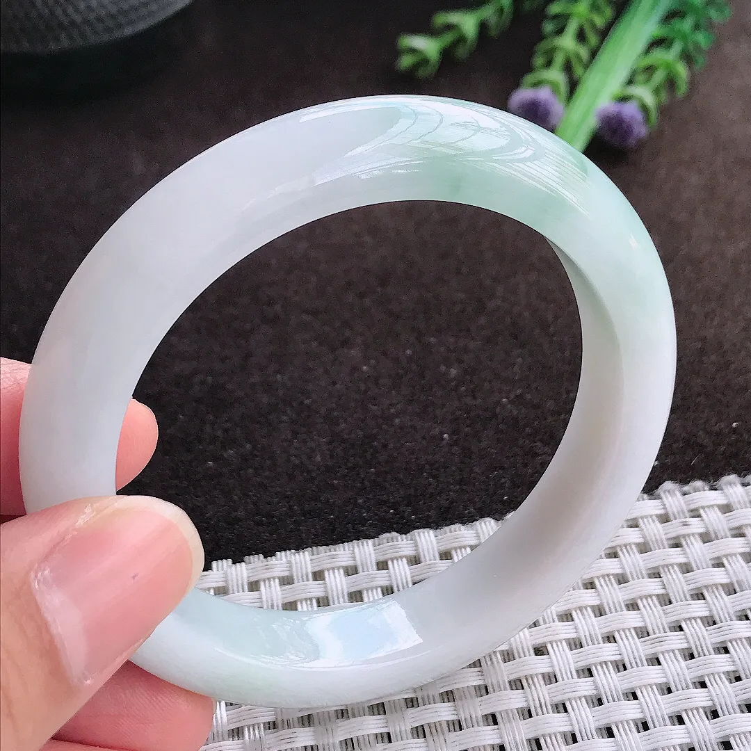 天然a货翡翠54.5/11.6/8.5老坑精美油润飘花手镯宽边翡翠玉手镯